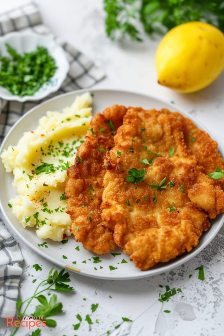 CHICKEN SCHNITZEL 250g