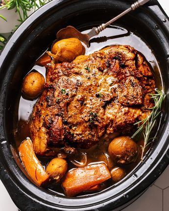 PORK SHOULDER ROAST 1kg
